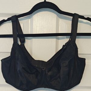 Fantasie Black Full-Coverage Bra with Supportive Straps